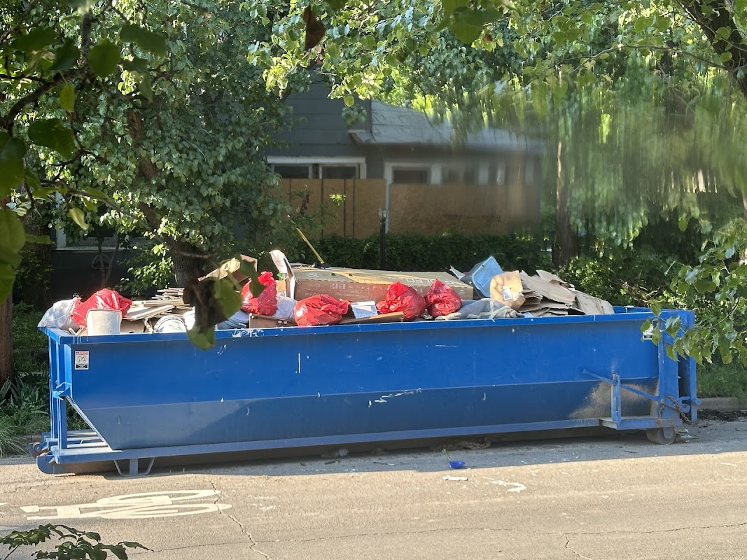 Blue Star Dumpsters photo 2